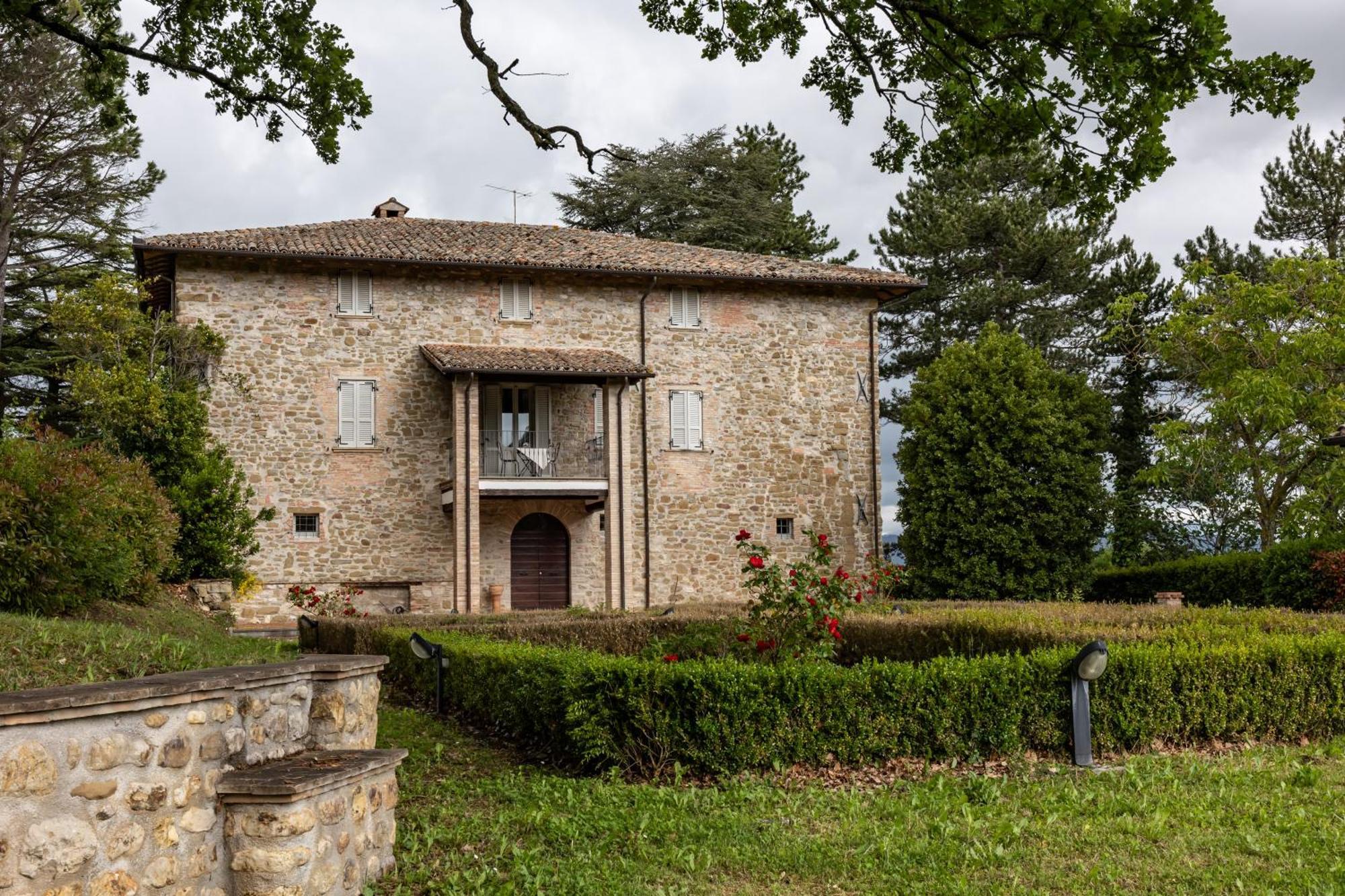 Tenuta Borgo San Michele Gubbio Zewnętrze zdjęcie
